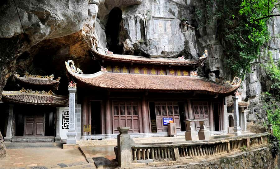 Ninh Binh Jeep Tour: Trang An Boat Ride, Bich Dong, Mua Cave - What to pack so the day feels easy