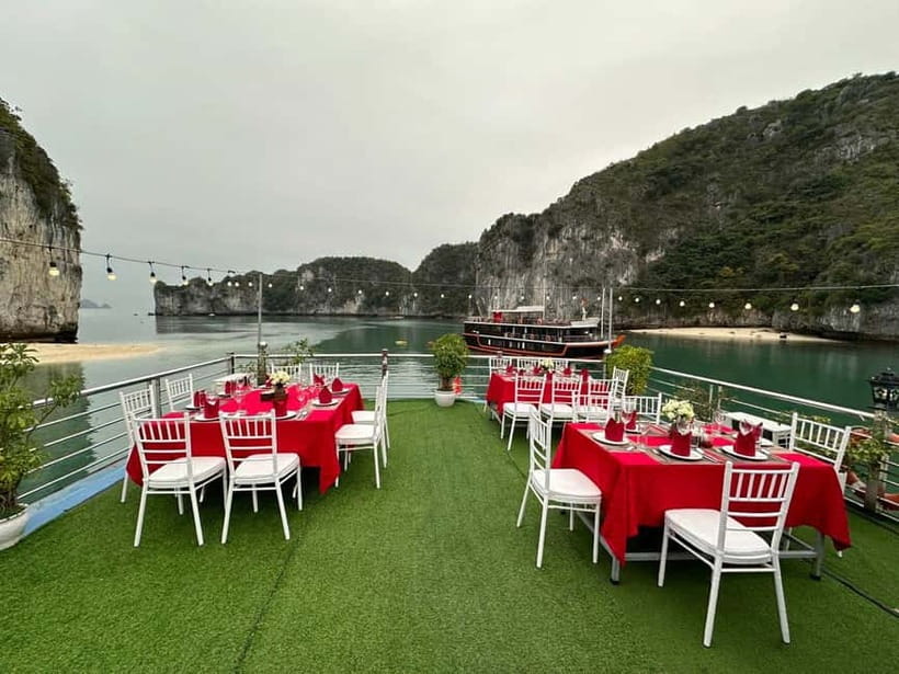 Ninh Binh: Lan Ha, Halong bay luxury cruises with balcony - Viet Hai Village Cycling: Rainforest Tunnel, Village Visits, and a National Park Valley