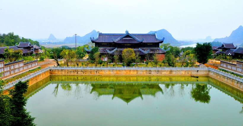 Ninh Binh : Mua Cave, Bai Dinh Pagoda, and Trang An Day Tour - Getting from your hotel to Mua Cave fast