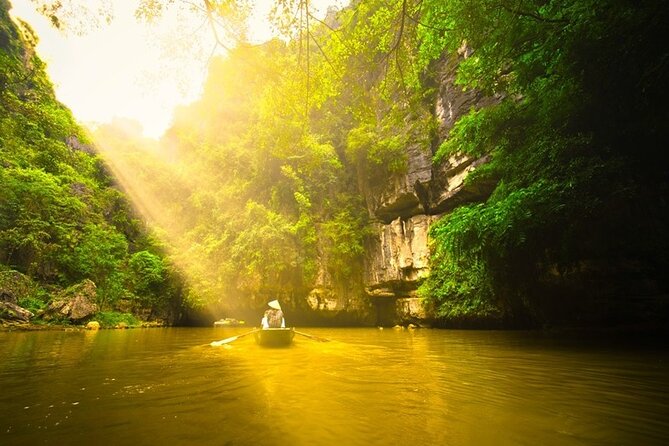 Ninh Binh Private Day Tour: Mua Cave, Tam Coc, Hoa Lu All Include - Tam Coc bamboo boat ride: caves, limestone, and the gentle Ngo Dong river pace