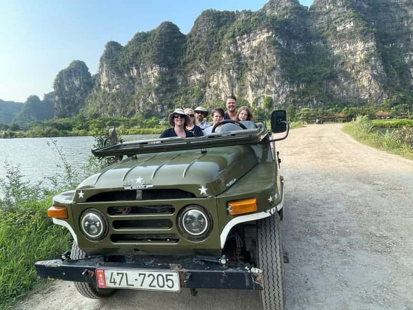 Ninh Binh Sunset Motobike Tour: Mua Cave, Bich Dong, Hoa Lu - Hoa Lu Walking Street at Night: Ky Lan Lake Park Energy
