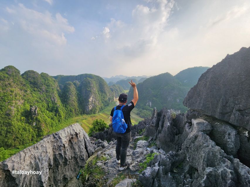 Ninh Binh Tour: Full-Day Hoa Lu and Tam Coc Boat Tour - Tam Coc bamboo boat ride: the 3-cave view sequence you’re paying for