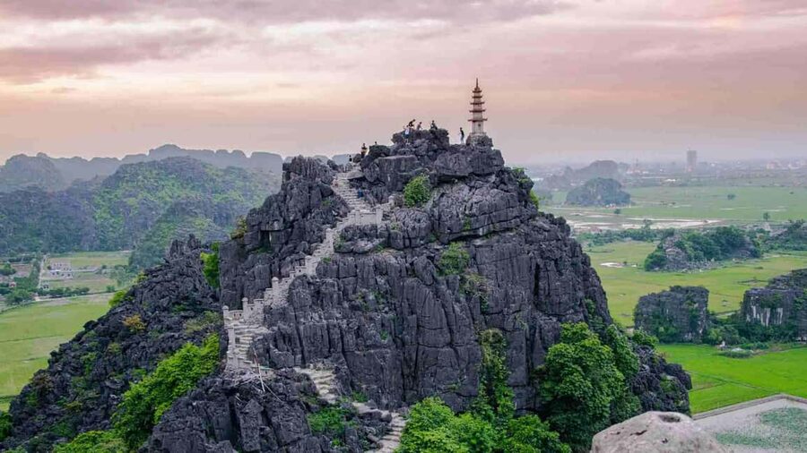 Ninh Binh: Trang An Boat Ride, Hoa Lu & Mua Cave Sunset - Transport Choice: Motorbike Driver vs Vintage Army Jeep