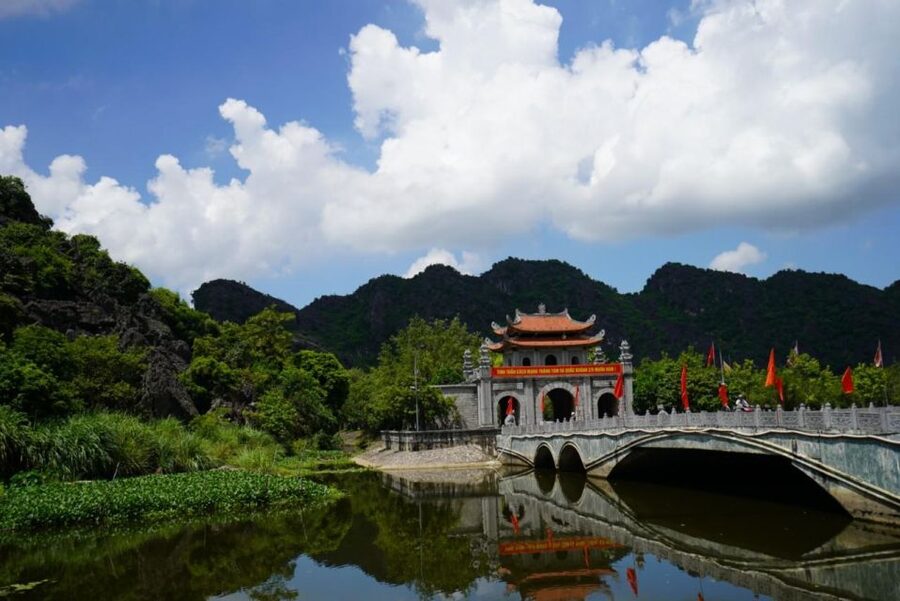 Ninh Binh Trip Visit Hoa Lu Capital -Tam Coc-Biking-Mua Cave - Price and value: what $42 usually covers, and what it does not
