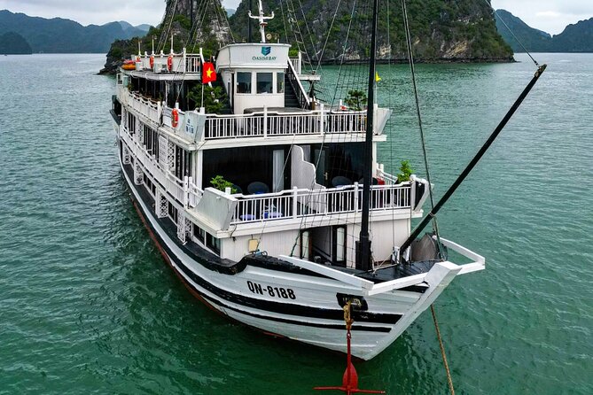 Oasis Bay Party Cruise 3 Days 2 Nights - Ha Long Bay Tour - Overnight on the boat: what “cabin” really means here