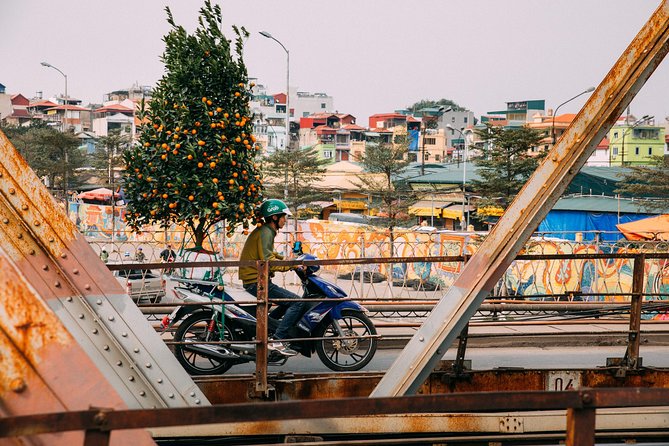 Off the Beaten Track in Hanoi: Private City Tour - Stop-by-stop: ferry to Đảo Tuần Châu, Ha Temple, and Chùa Tăng Phúc