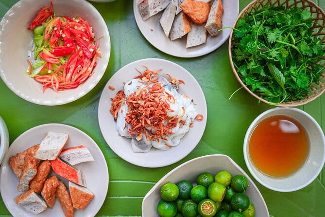 Old Quarter Food Tour in Hanoi - Key moments that make this tour work