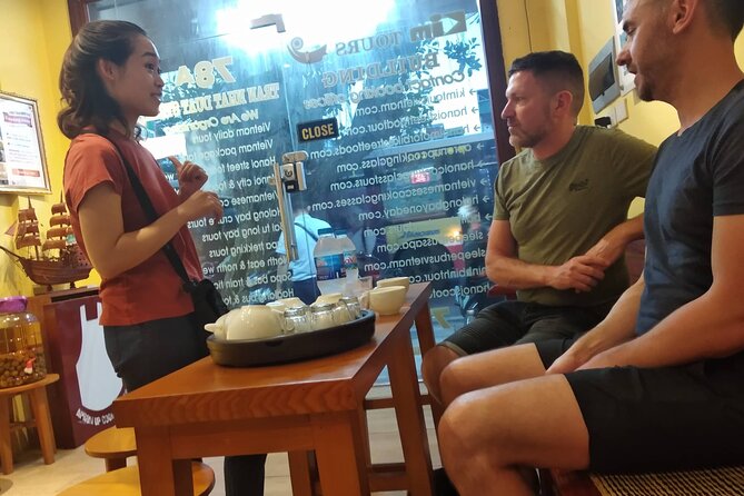 Old Quarter Hanoi Street Foods and Heritage Road Tour by Walking - Stop 2: O Quan Chuong Gate and Vendor-Hopping Street Food