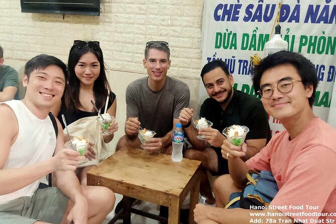 Old Quarter Hanoi Street Foods and Heritage Road Tour by Walking - Stop 5: Phùng Hưng Mural Street and Hanoi Street Art