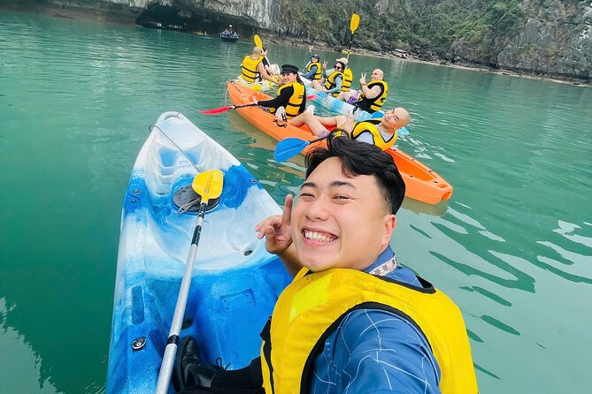 One Day Deluxe Boat Trip in Ha Long Bay - The deluxe cruise intro: warm welcome, big bay views, and a set lunch that counts