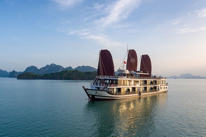 Orchid Trendy Cruises 2Days/1 Night 5 Star Cruises - Orchid Trendy is made for bay watching, not just passing time