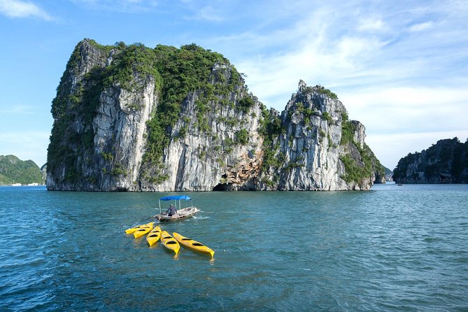 Overnight Bai Tu Long Bay and Ha Long Bay Cruise - Day 1 on the Water: Bai Tu Long Bay stop and Vung Vieng village time