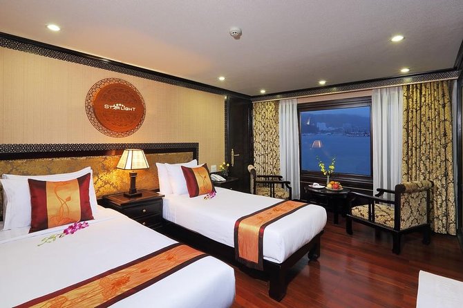 Overnight Halong Bay Cruise on the Starlight - Day 2: Dawn Tai Chi and Luon Cave on Kayaks or Bamboo Boats