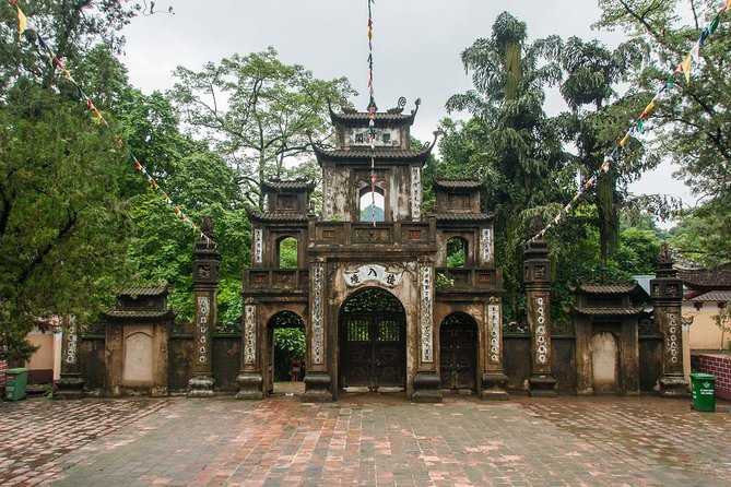 Perfume Pagoda Full Day With Boat Trip - Yen River sampan ride: the part with the best payoff per minute