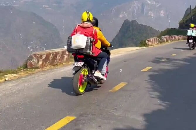 Private Car Trip to Cat Cat, Alpine Coaster and Moana Café - Sun World Fansipan Legend Alpine Coaster: Speed, Scenery, and a Family-Friendly Thrill