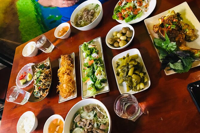 Private Cooking Class with 5 dishes of your choice - Meeting in the Old Quarter: where your class actually begins