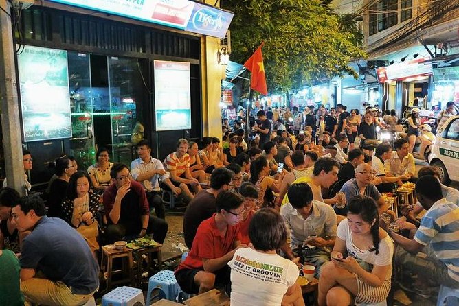 Private Evening Walking Tour - Cyclo & Water Puppet Show in Hanoi Old Quarter - Why this Hanoi evening works: cyclo rides, old streets, and lakeside lighting