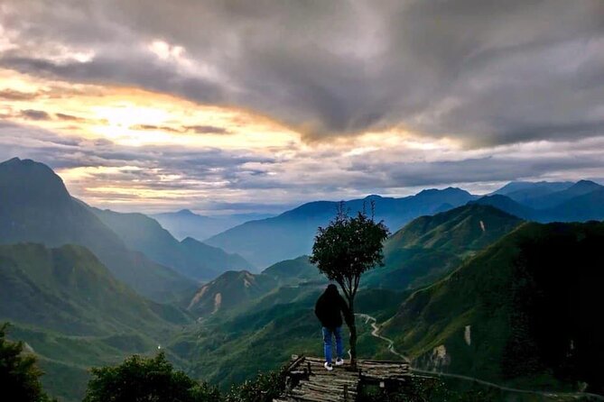 Private Full Day Tour in Sapa by Car - Entering the village zone fast: Cat Cat to Ta Van