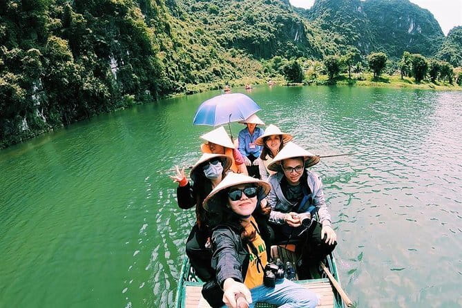 Private Full-Day Tour to Halong Bay from Hanoi - Luon Cave Kayaking or Bamboo Boat: The Narrow Tunnel Experience