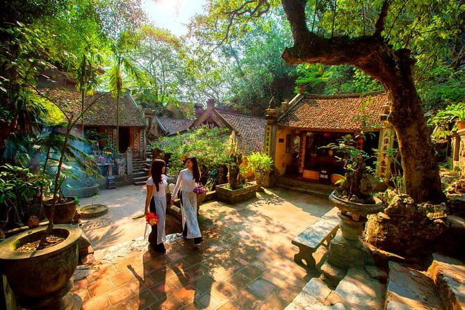 Private Full-Day Tour to Halong Bay from Hanoi - Private Cruise + Vietnamese Food: Small Comforts That Add Up
