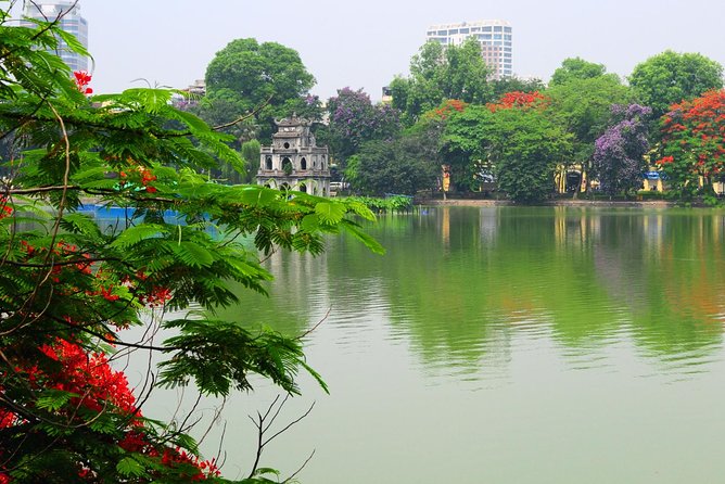 Private Hanoi City Discovery Full-Day Guided Tour - How the private guide format changes the day