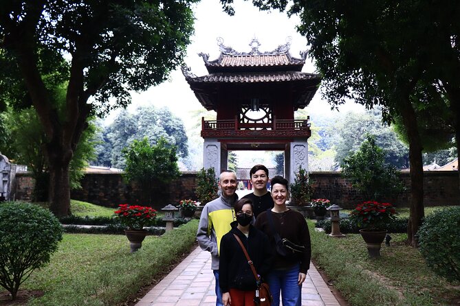 PRIVATE Hanoi City Tour One Day - Ho Chi Minh’s Stilt House and One Pillar Pagoda, short but meaningful