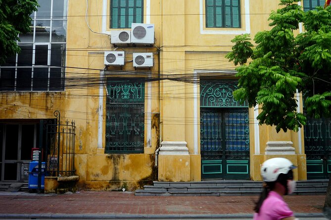 Private Hanoi Half-Day Tour: Train Street and Must Visit Places - Hanoi Opera House facade: a quick look with a sharper story