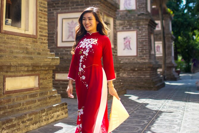 Private Hanoi Photoshoot – Iconic Spots & Hidden Gems - Photographers Who Guide Poses, Speak Up, and Keep It Fun