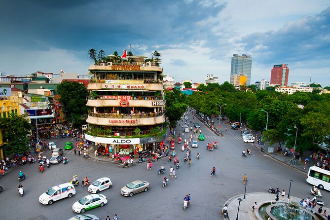 Private Hanoi Street Food Tour With Mr.Ha - The 10-dish tasting plan: why variety beats random sampling