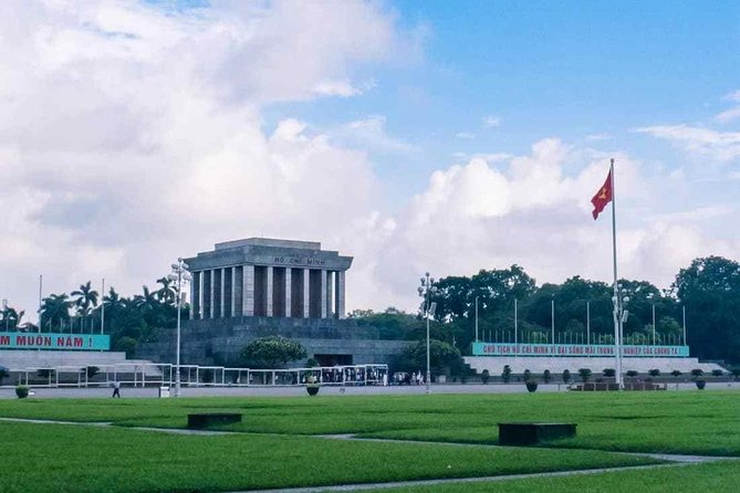 Private LUXURY Hanoi City Full day guided tour - After lunch choice: Ethnology Museum or the Literature Temple and Quoc Tu Giam
