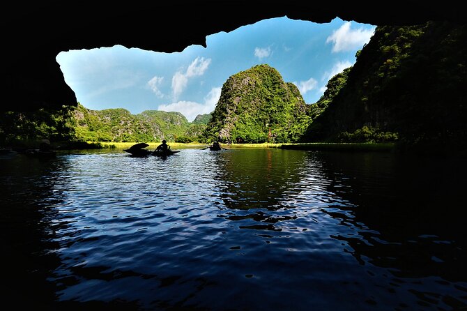Private Ninh Binh Full Day (Bich Dong -Tam coc -Mua cave- Biking) - Tam Coc by sampan: the “Halong Bay on land” moment