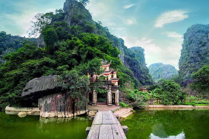 [Private] Tam Coc Boat-ride & Bich Dong Pagoda - Day tour - Bich Dong Pagoda by Bike: Back Roads, Ponds, and Photo Stops on Your Terms