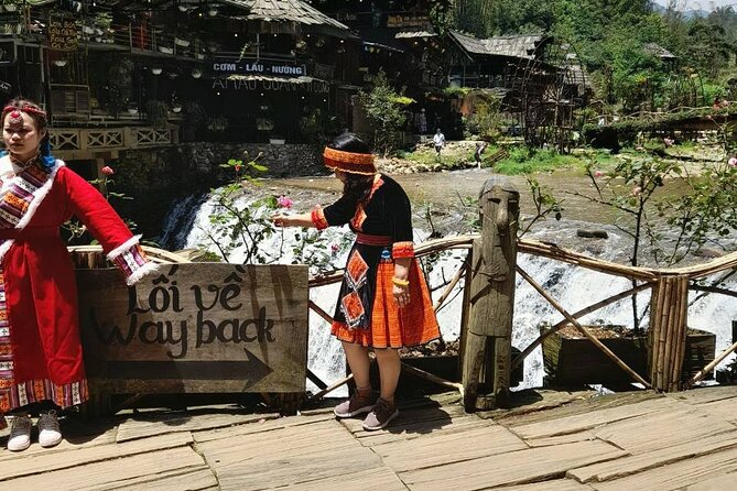 Private Tour Experience from Sapa Town to Cat Cat Village - Photos, Fabric, and the Walk That Brings It All Together