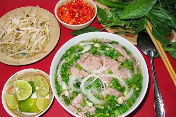 Private Tour: Hanoi Street Foods - Train Street - Hidden Gems - Old Quarter Walking and 8 Tastings You Might Miss