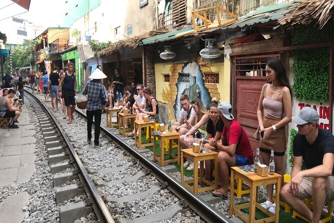 Private Tour Incense Village, Hat village & Train Street Coffee - Stop 1: Quảng Phú Cầu incense sticks, step-by-step