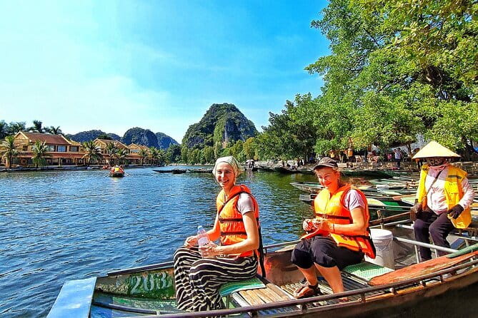 PRIVATE TOUR Ninh Binh One Day - Hoa lu- Tam Coc - Mua Cave - Key highlights worth caring about