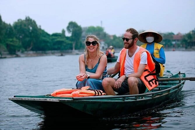 PRIVATE TOUR Ninh Binh One Day - Hoa lu- Tam Coc - Mua Cave - Guide and local details: where private pays off