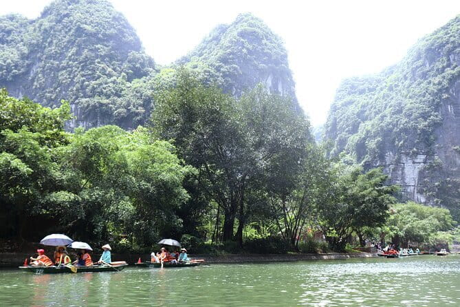 PRIVATE TOUR Ninh Binh One Day - Hoa lu- Tam Coc - Mua Cave - Private car from Hanoi: comfort, timing, and small perks