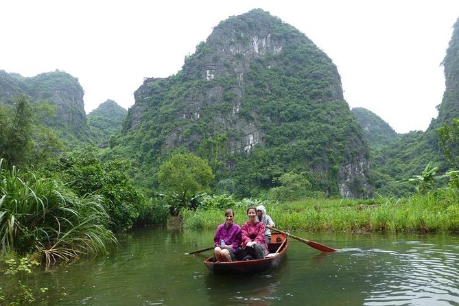 [Private] Trang An Boat Ride and Hoa Lu Temples - Day tour - The Tràng An boat ride, limestone caves, and what you’ll actually see
