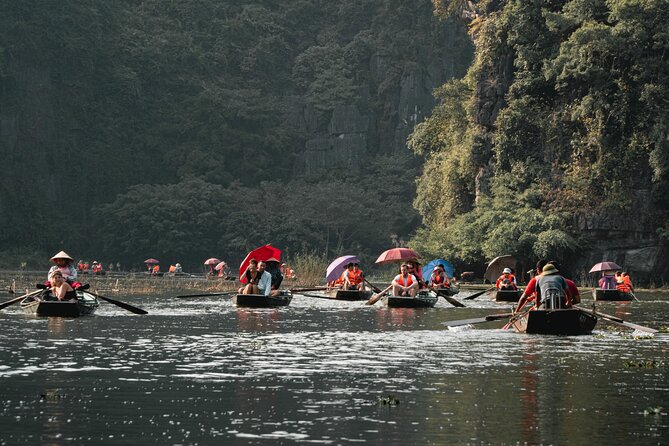 [Private] Trang An Boat Ride and Hoa Lu Temples - Day tour - Hoa Lu temples: the Đinh and Lê story, minus the royal palace sightseeing