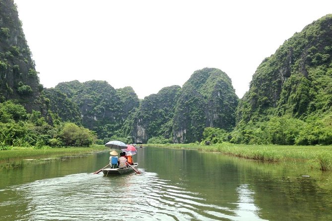 [Private] Trang An Boat Ride and Hoa Lu Temples - Day tour - Who this day trip is best for (and who should consider alternatives)