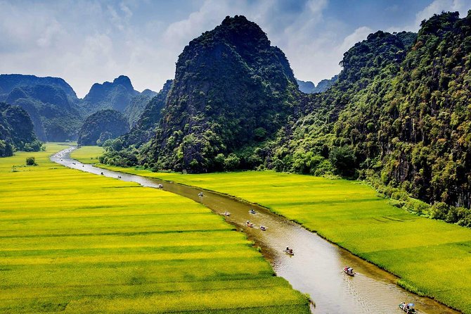 Private transfer between Hanoi - Ninh Binh one way trip - The 2 to 3 hour drive: how to make the most of the ride