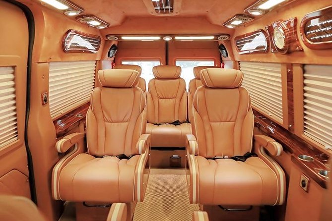 Private Transfers Hanoi <=> Halong One Way by Limousine Vehicles - A Small Risk to Watch: Cleanliness and Non-Smoking Expectations