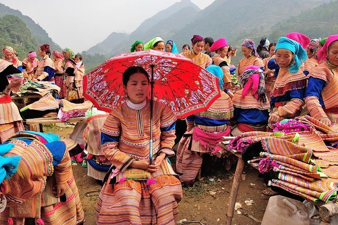 Private Transfers Hanoi <=> Sapa One Way (Free Hotel Pickup) - The Hanoi to Sapa drive time, and why it can feel longer