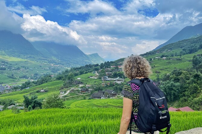 Private Trekking through Terraces Rice Fields in Sapa - Stop 3, Ta Van: Giay culture, food, and music energy