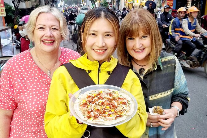 Private Walking Food Tour in Hanoi - Entering Hanoi’s Old Quarter, without feeling lost