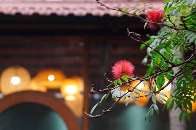 Rose Kitchen Hanoi: Market, Cooking & Culture Tour + Free PickUp - What you’ll cook and taste, from green papaya salad to phở