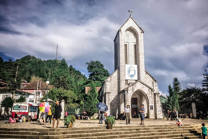 Round - Trip Hanoi - Sapa - Hanoi Private Vehicle Charter - The Drive to Sapa: About Five Hours, With Daytime Rest Stops