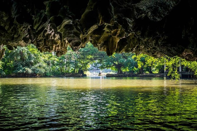 Round-Trip Hanoi to Ninh Binh Private Vehicle Charter - Getting the Most Out of Your Driver Without Turning It Into Work