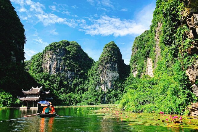 Roundtrip: HaNoi - NinhBinh - LanHa Bay on 5-Star Cruise 3days - Day One in Ninh Binh: Hoa Lu, Tam Coc, and the Hang Mua Base